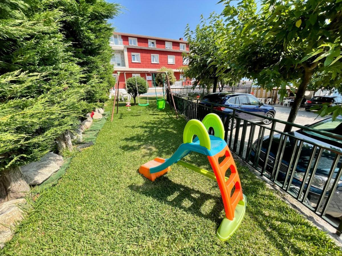 ראשו Apartamentos Sinas Playa מראה חיצוני תמונה